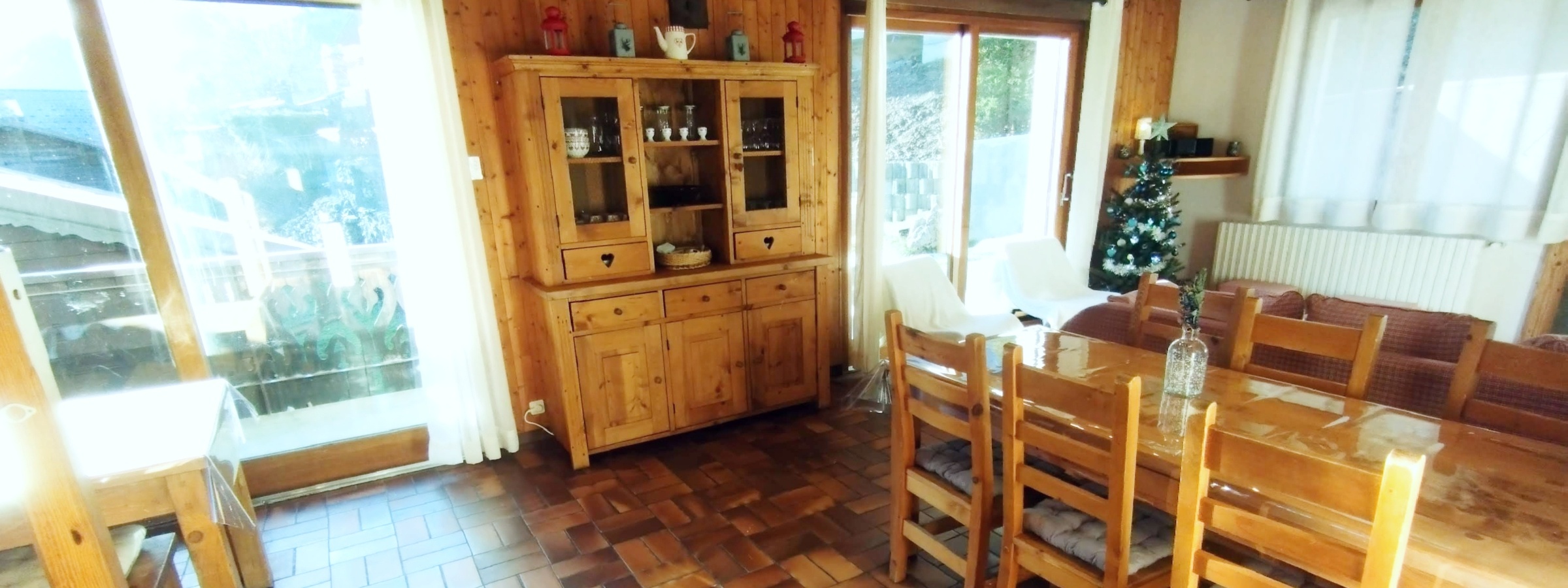 The chalet can welcome 12 persons confortably